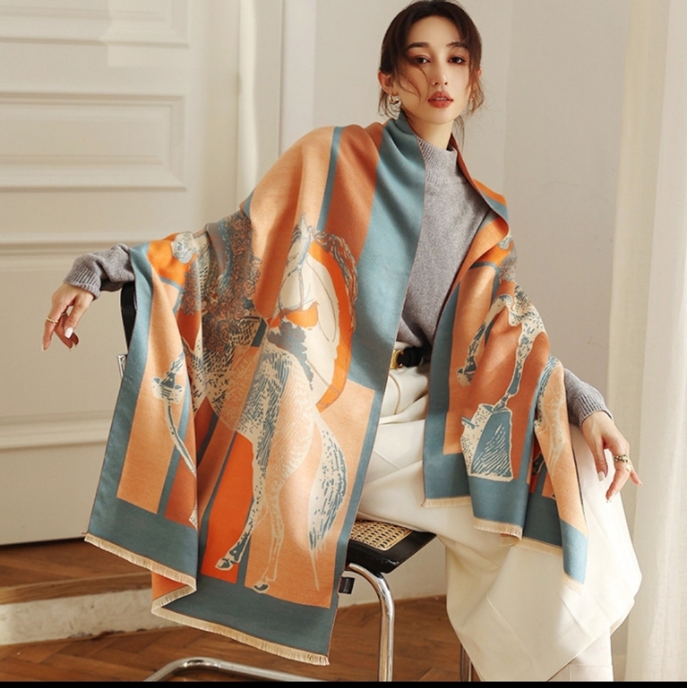 ⭐HP⭐Elegant Cashmere Shawl - Picture 6 of 8